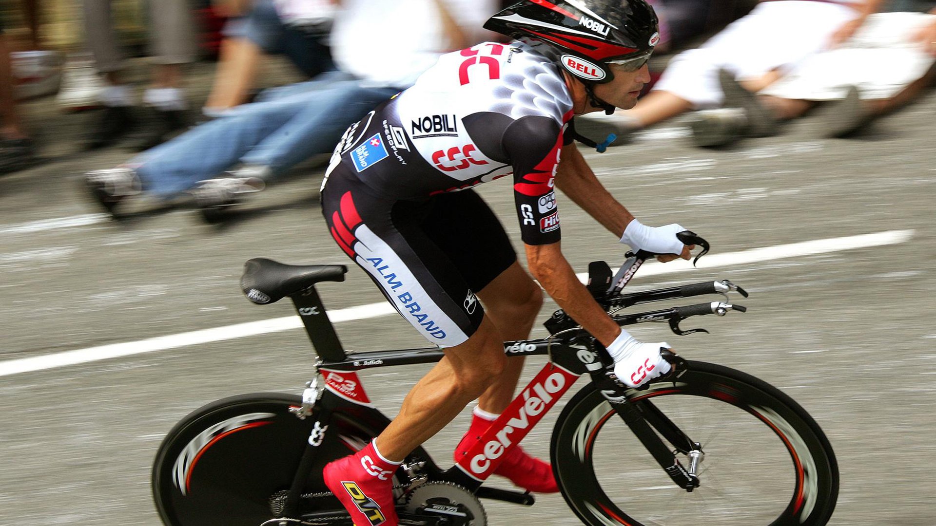 德罗赞爆发诠释唯一性，雷霆争冠战启示，广东队需重塑不可替代基因