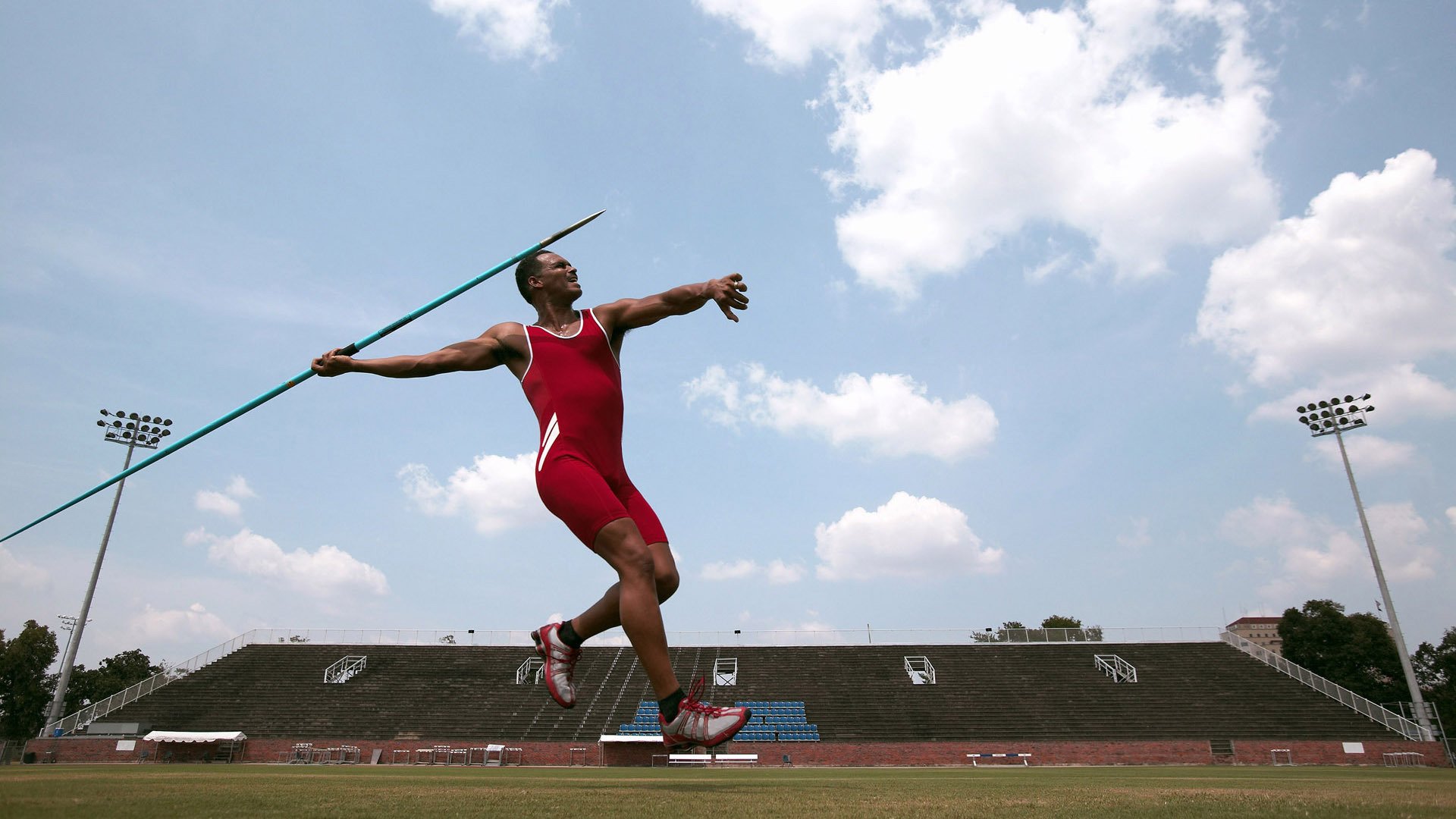 勒克莱尔一骑绝尘,红牛铁蹄踏碎跃马迷梦—新时代的统治与旧王朝的叹息